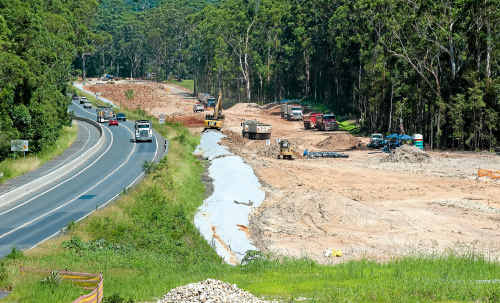 Pacific Highway upgrade stuck in slow lane Pacific Highway upgrade stuck in slow lane